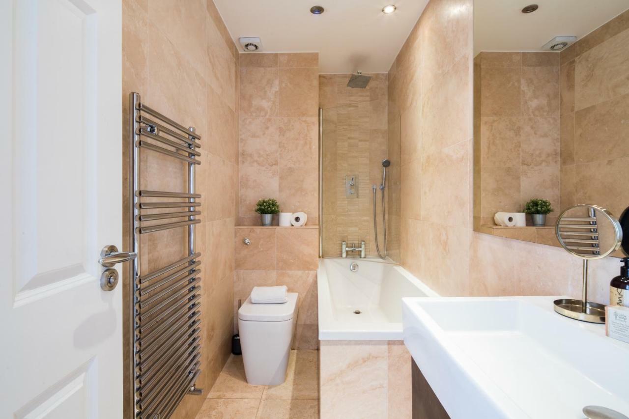 Gloucester Terrace By Lime Street London Exteriör bild