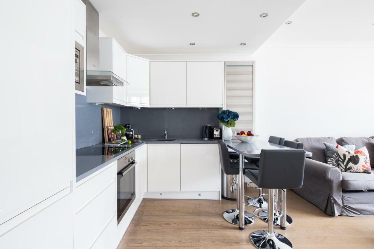 Gloucester Terrace By Lime Street London Exteriör bild
